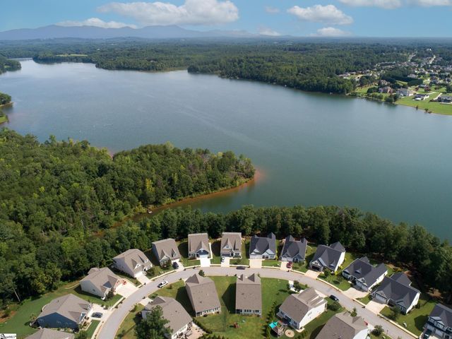 231 Double Crest Drive, Taylors, SC 29687
