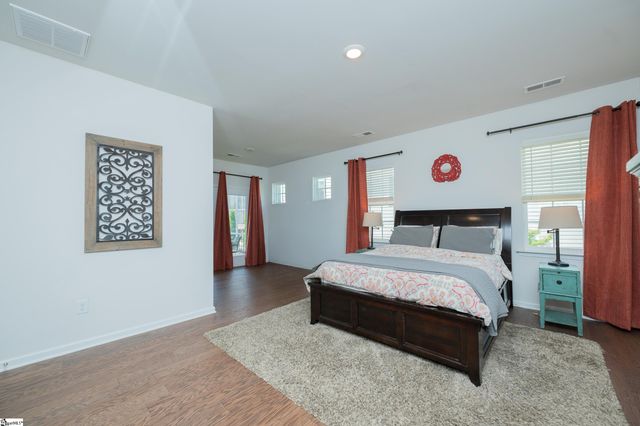 231 Double Crest Drive, Taylors, SC 29687