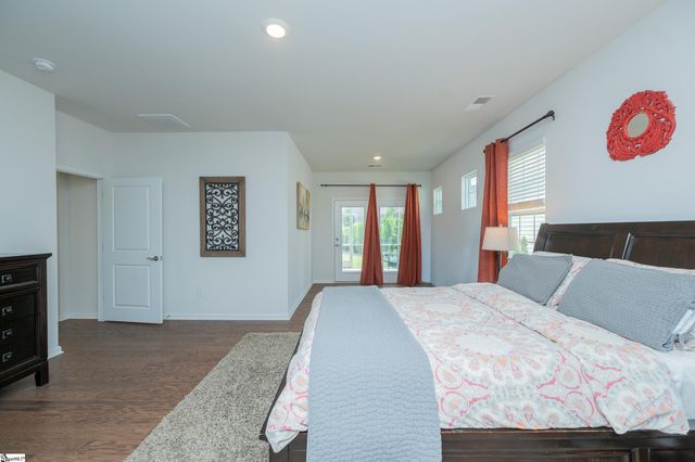 231 Double Crest Drive, Taylors, SC 29687