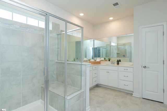 231 Double Crest Drive, Taylors, SC 29687