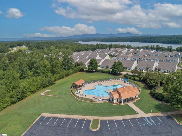 231 Double Crest Drive, Taylors, SC 29687