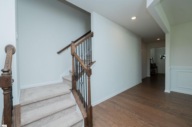 231 Double Crest Drive, Taylors, SC 29687