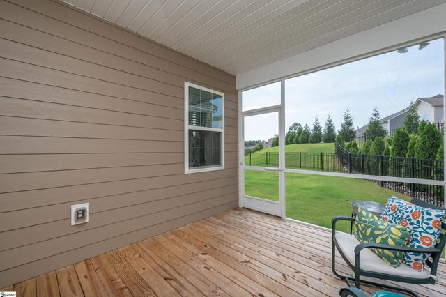 231 Double Crest Drive, Taylors, SC 29687