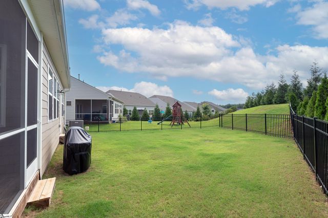 231 Double Crest Drive, Taylors, SC 29687