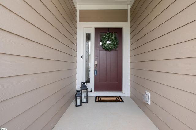 231 Double Crest Drive, Taylors, SC 29687