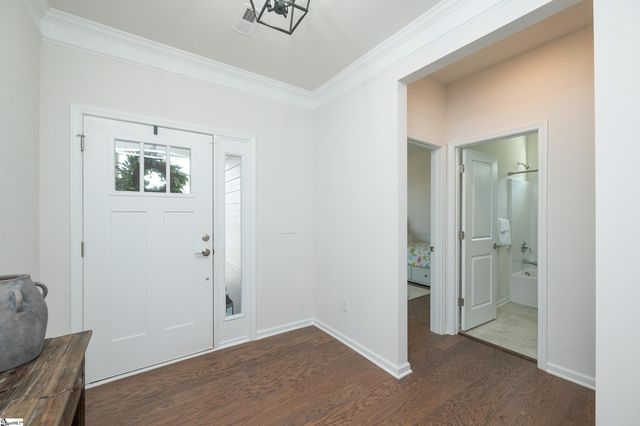 231 Double Crest Drive, Taylors, SC 29687