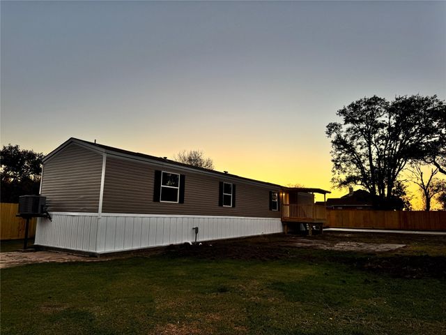 409 W Harris Avenue, Pasadena, TX 77506