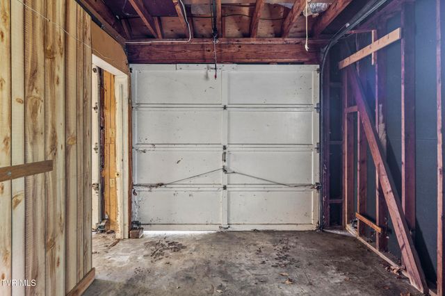 207 Dogwood Lane, Johnson City, TN 37604