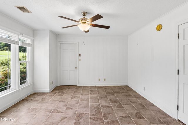 207 Dogwood Lane, Johnson City, TN 37604