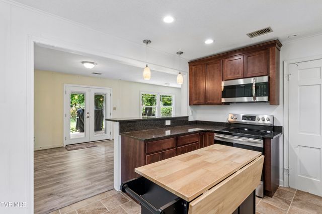 207 Dogwood Lane, Johnson City, TN 37604