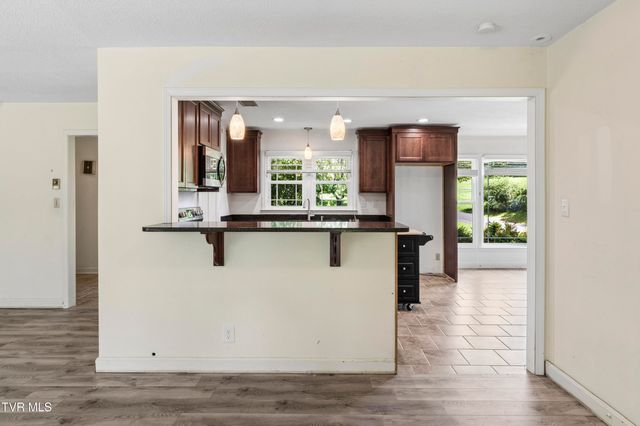 207 Dogwood Lane, Johnson City, TN 37604