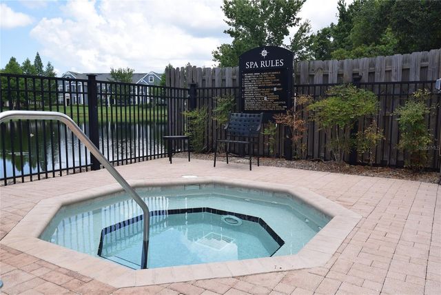 5611 BIDWELL PARKWAY 205, Sarasota, FL 34233