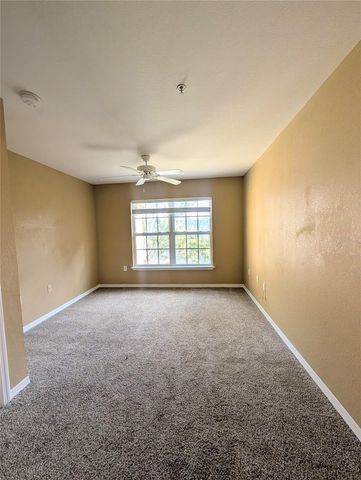 5611 BIDWELL PARKWAY 205, Sarasota, FL 34233