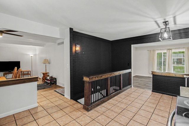 9155 Satelite Drive, White Lake, MI 48386