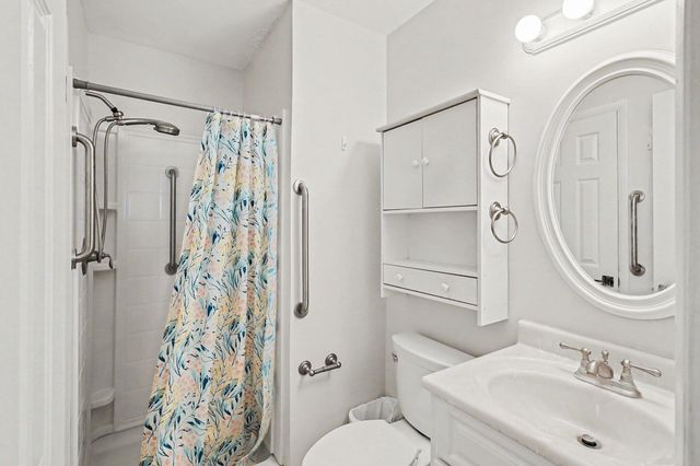 9155 Satelite Drive, White Lake, MI 48386