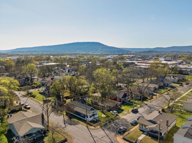 1614 E 12th Street, Chattanooga, TN 37404