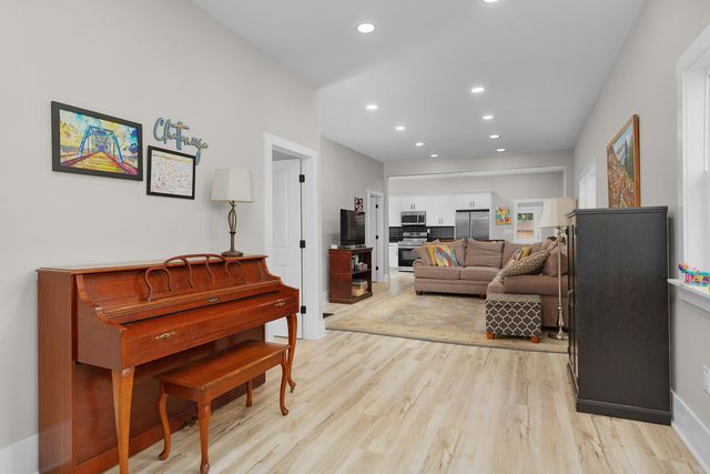 1614 E 12th Street, Chattanooga, TN 37404