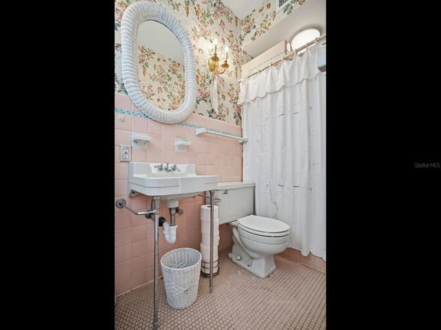 3424 JEAN CIRCLE, Tampa, FL 33629