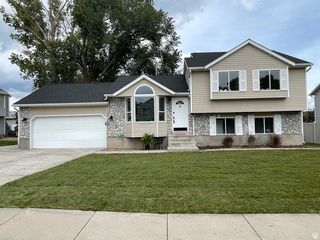 3296 W 8475 S, West Jordan, UT 84088