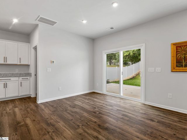 4067 Bromfield Way, Boiling Springs, SC 29316