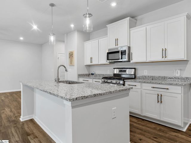 4067 Bromfield Way, Boiling Springs, SC 29316
