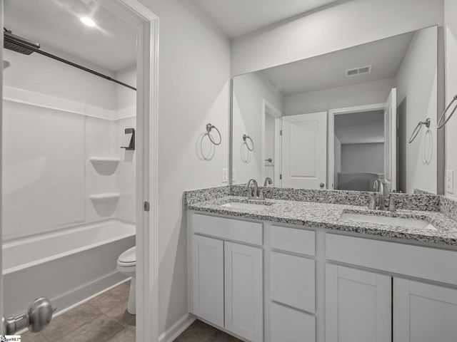 4067 Bromfield Way, Boiling Springs, SC 29316