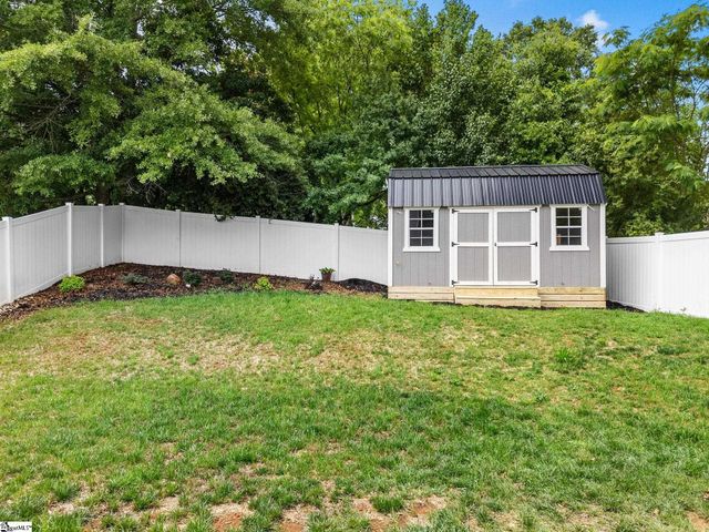 4067 Bromfield Way, Boiling Springs, SC 29316
