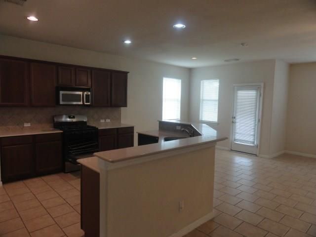3102 Avory Ridge Lane, Pearland, TX 77581