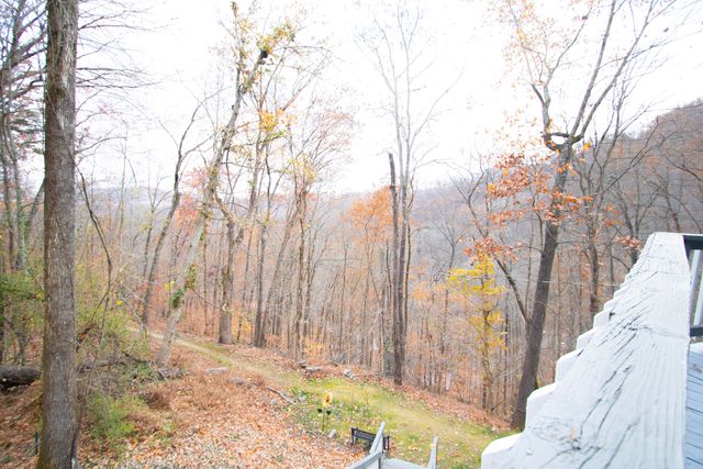 658 Lakeview Village Drive, Prestonsburg, KY 41653