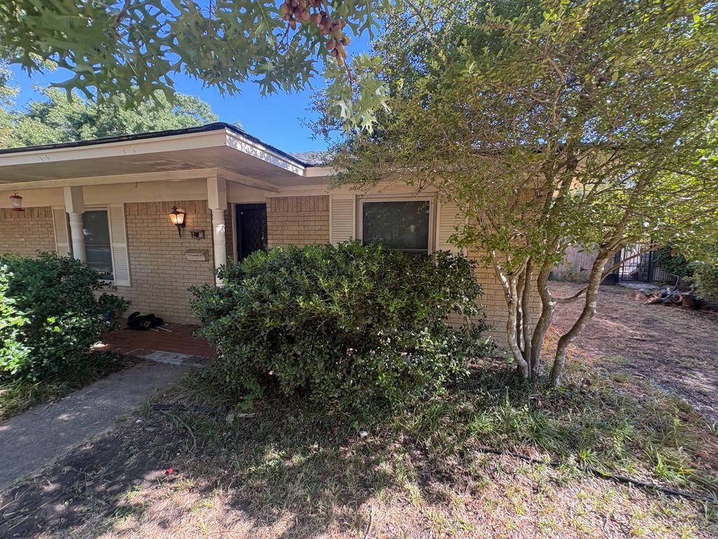 109 Auburn Street, Waxahachie, TX 75165 — exterior