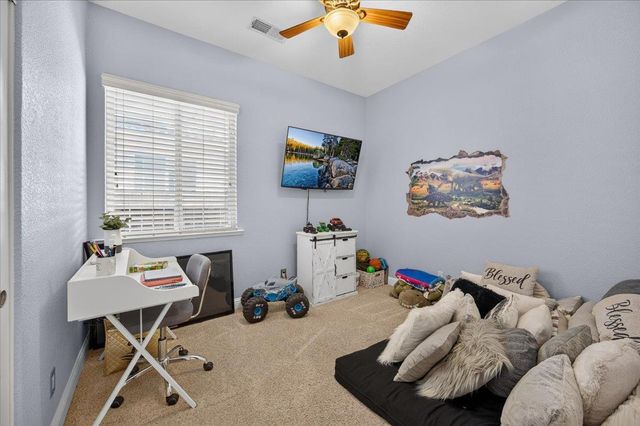6580 W Wrenwood Lane, Fresno, CA 93723