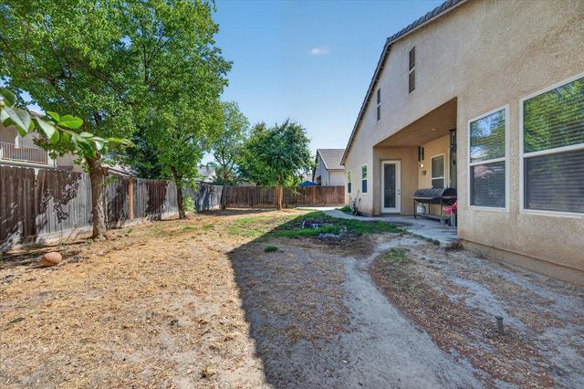 6580 W Wrenwood Lane, Fresno, CA 93723