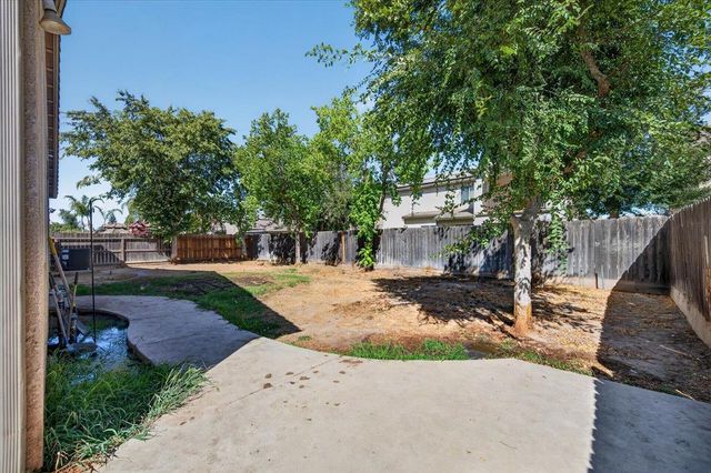 6580 W Wrenwood Lane, Fresno, CA 93723