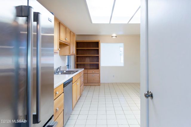 1714 W Meadow Hills Drive, Nogales, AZ 85621