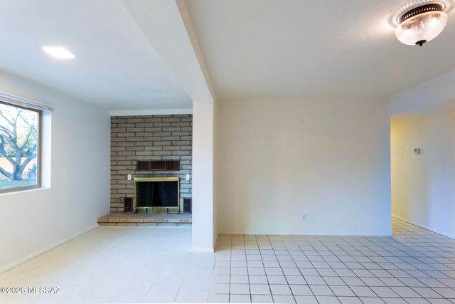 1714 W Meadow Hills Drive, Nogales, AZ 85621