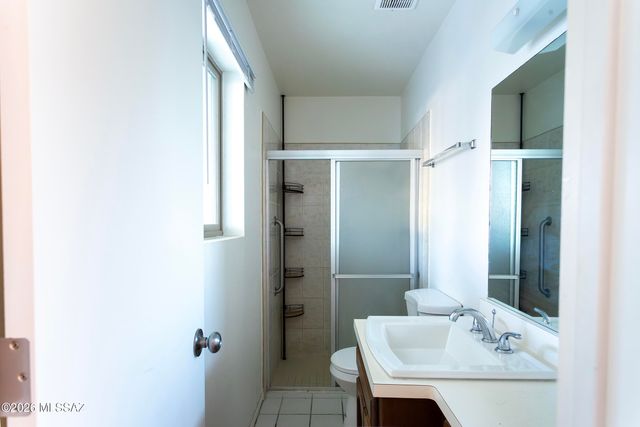 1714 W Meadow Hills Drive, Nogales, AZ 85621