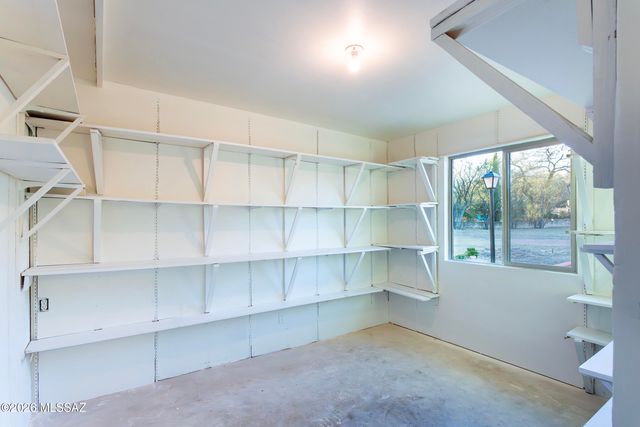 1714 W Meadow Hills Drive, Nogales, AZ 85621