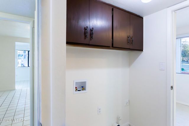 1714 W Meadow Hills Drive, Nogales, AZ 85621