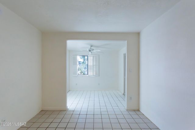 1714 W Meadow Hills Drive, Nogales, AZ 85621