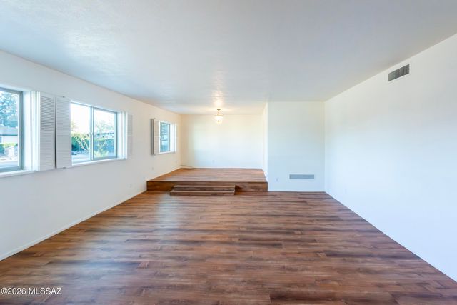 1714 W Meadow Hills Drive, Nogales, AZ 85621