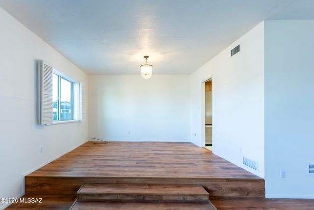 1714 W Meadow Hills Drive, Nogales, AZ 85621