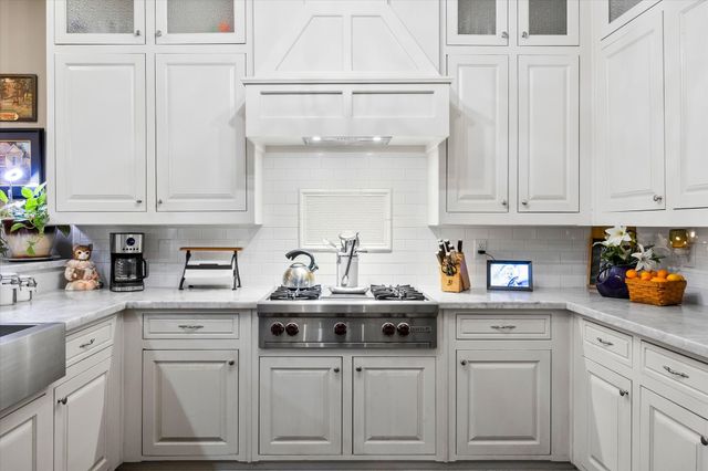 1025 W Main Street, Waxahachie, TX 75165