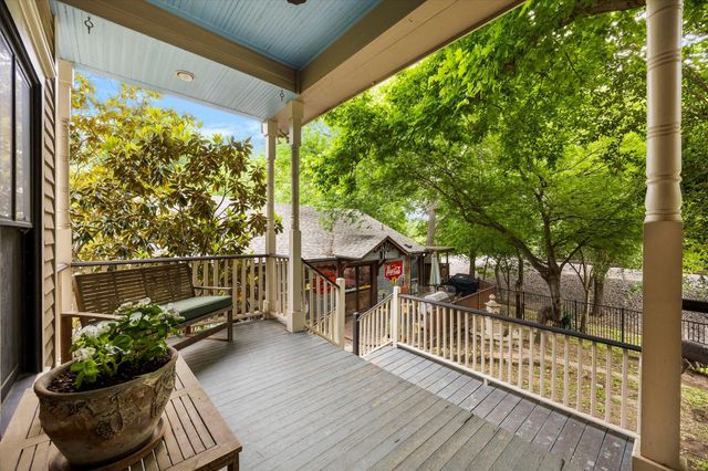 1025 W Main Street, Waxahachie, TX 75165