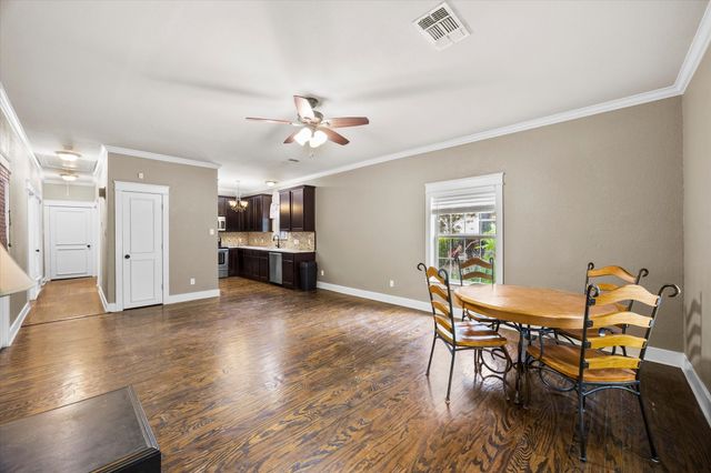 1025 W Main Street, Waxahachie, TX 75165
