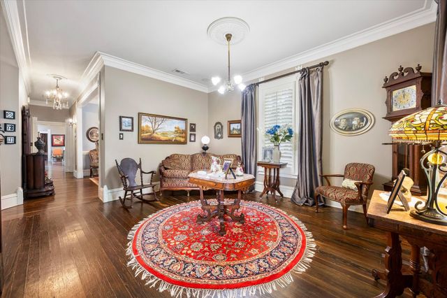1025 W Main Street, Waxahachie, TX 75165