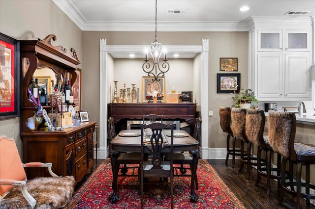 1025 W Main Street, Waxahachie, TX 75165