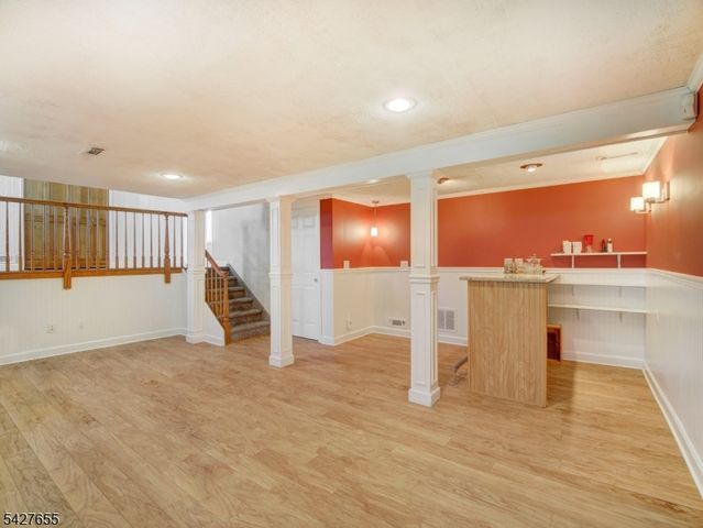 26 Epping Dr, Kenilworth Boro, NJ 07033