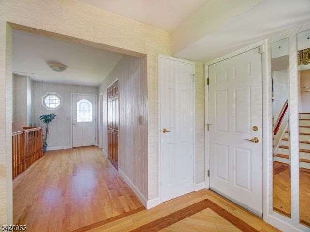 26 Epping Dr, Kenilworth Boro, NJ 07033