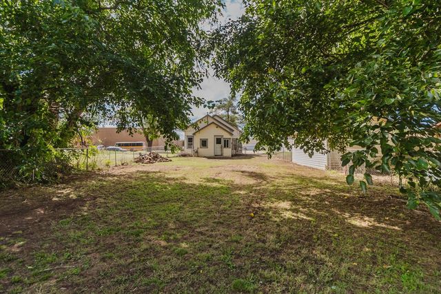 121 S Lincoln, Anthony, KS 67003