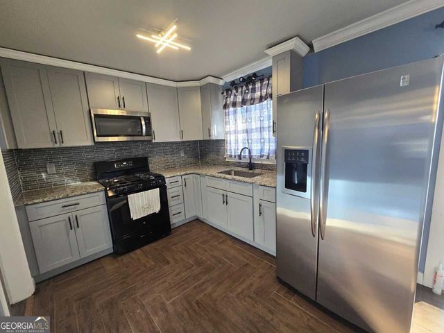 707 Melrose Drive, Forest Park, GA 30297